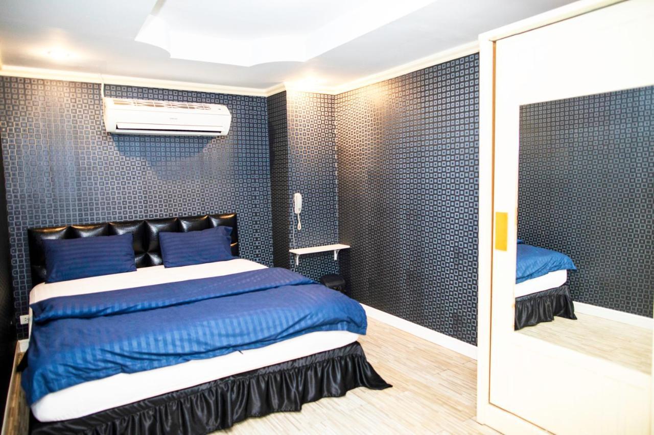 Merry Inn Suites Pattaya Exteriör bild